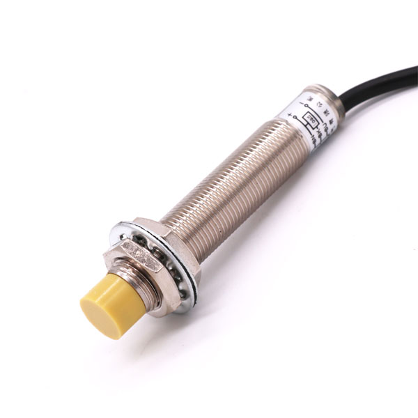 M12 Capacitive proximity sensor